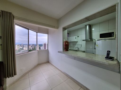 Vista do espaço de jantar com bela vista da região sul da cidade.