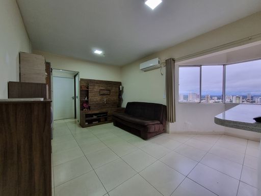 Vista da entrada onde se vê a sala integrada