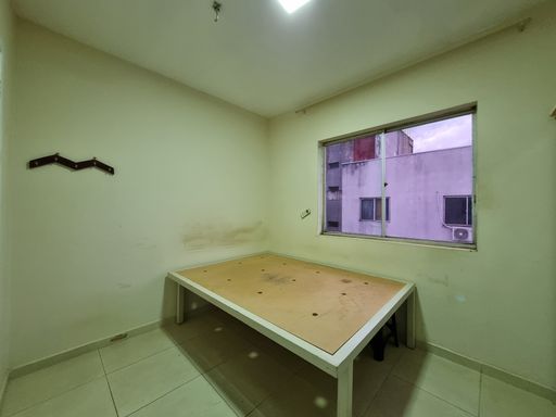 Dormitório com espaço para casal