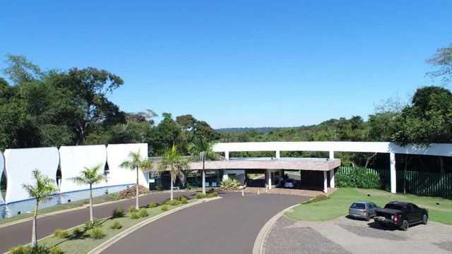 Terreno á venda no Condomínio Royal Falls Yacht com 550m² - Foz do Iguaçu