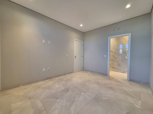 Casa à venda em Foz do Iguaçu, Jardim Ipê IV, 100m², 3 Quartos, 175m² de lote,