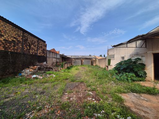 Salão Galpão Barracão comercial à venda e locação em Foz do Iguaçu, Universitário I, com 294m²