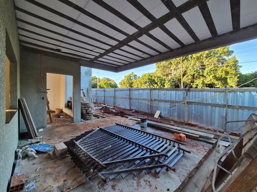 Casas à Venda no Jardim Canadá II em Foz do Iguaçu, 3 quartos sendo 1 suíte, 2 vagas de garagem.