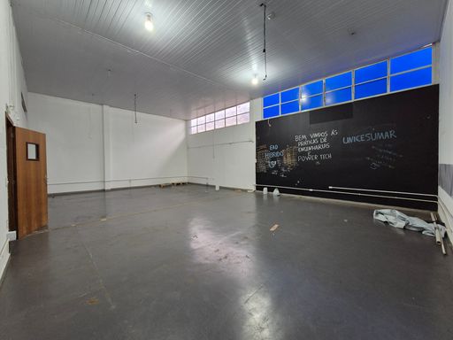 Barracão à Venda e Locação, de frente a BR-277, em Foz do Iguaçu, com 1.327m² e área 4.572m²