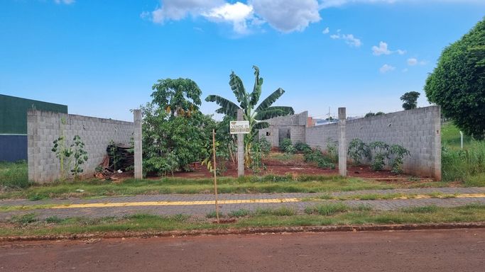 Terreno na Avenida República Argentina à venda