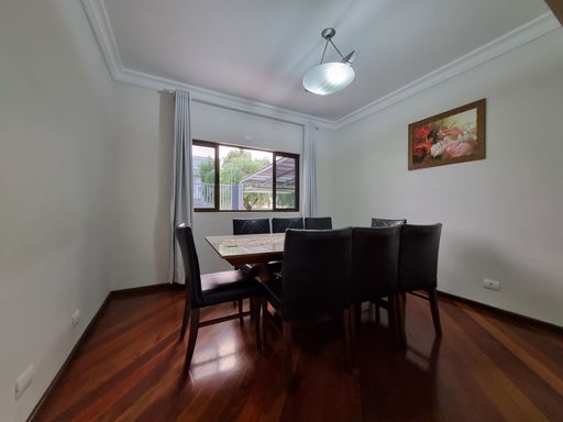 Sobrado à venda em Foz do Iguaçu, Jardim das Laranjeiras, 6 Quartos, 259m², 3 Vagas