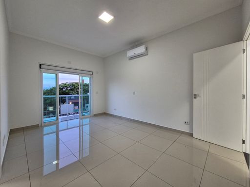 Dormitório 3 Suíte Sobrado Venda Lancaster Foz