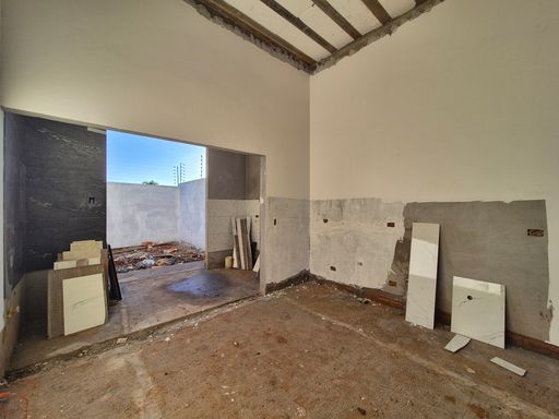 Casas à Venda no Jardim Canadá II em Foz do Iguaçu, 3 quartos sendo 1 suíte, 2 vagas de garagem.