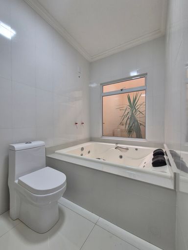 Casa à Venda em Santa Terezinha de Itaipu, Resid. Cataratas, 1 Suíte + 2 Quartos