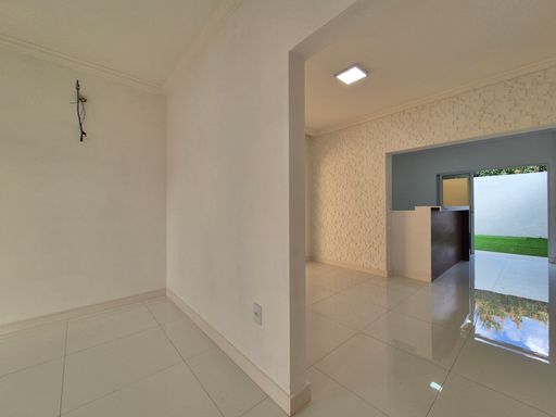 Casa à Venda em Santa Terezinha de Itaipu, Resid. Cataratas, 1 Suíte + 2 Quartos