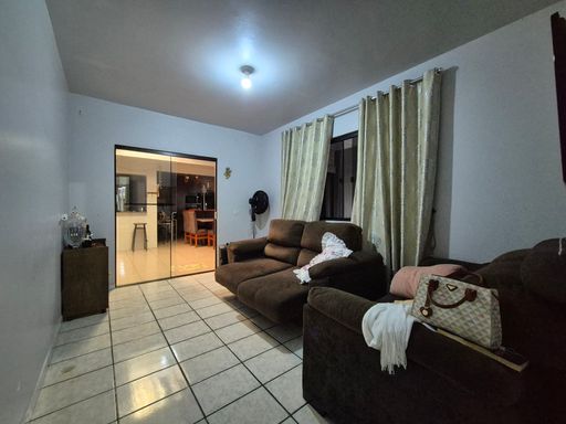 Casa à venda em Foz do Iguaçu, Jardim Curitibano IV, 175m²