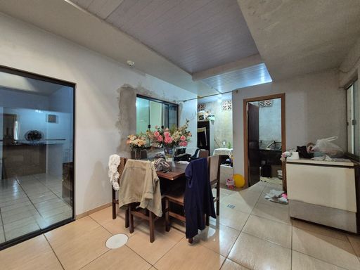 Casa à venda em Foz do Iguaçu, Jardim Curitibano IV, 175m²