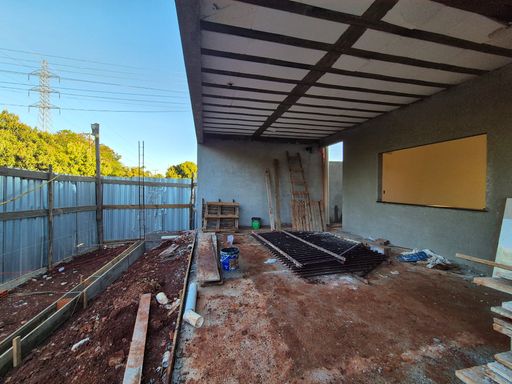 Casas à Venda no Jardim Canadá II em Foz do Iguaçu, 3 quartos sendo 1 suíte, 2 vagas de garagem.