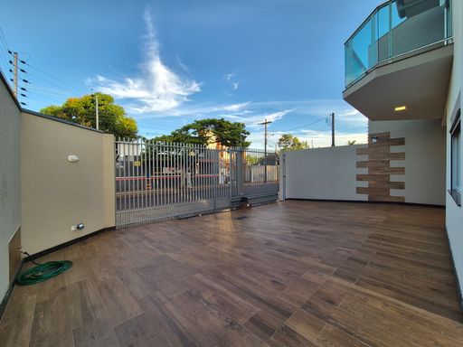 Espaço interno Sobrado Venda Lancaster Foz