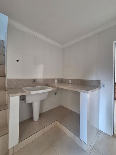 Casa à Venda em Santa Terezinha de Itaipu, Resid. Cataratas, 1 Suíte + 2 Quartos