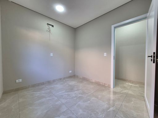 Quarto Meio - Casa à venda no Curitibano IV/ Lancaster