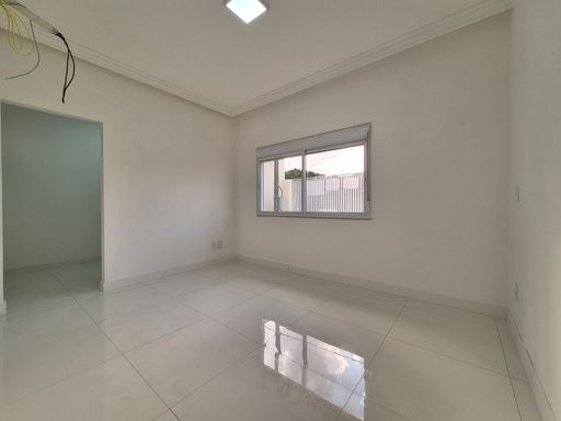 Casa à Venda em Santa Terezinha de Itaipu, Resid. Cataratas, 1 Suíte + 2 Quartos