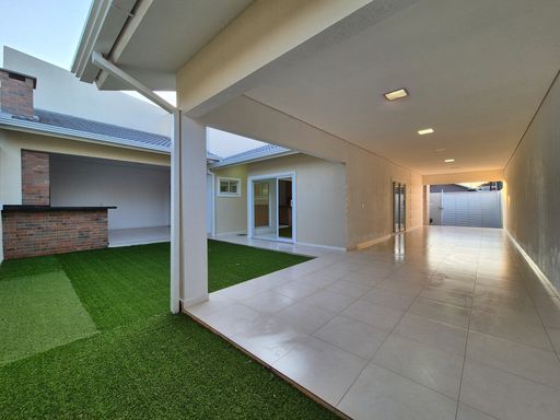 Casa à Venda em Santa Terezinha de Itaipu, Resid. Cataratas, 1 Suíte + 2 Quartos