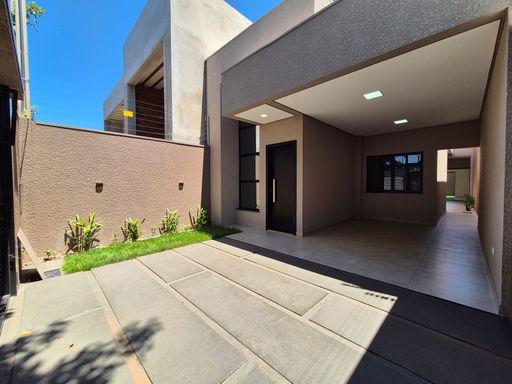 Casa à venda no Bourbon/ Bérgamo em Foz do Iguaçu/PR - Garagem para 2 veículos