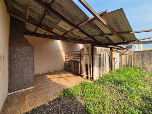 Salão Galpão Barracão comercial à venda e locação em Foz do Iguaçu, Universitário I, com 294m²