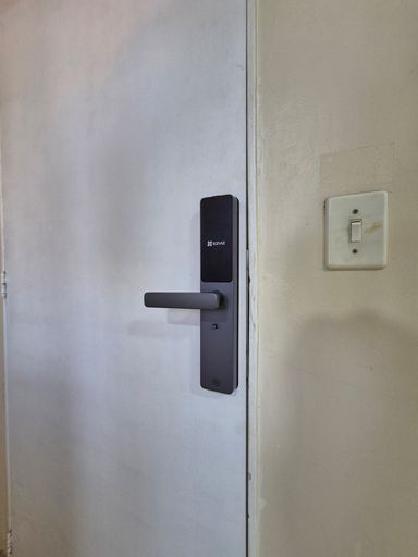 Fechadura Eletrônica no Apartamento do Edifício Grand Prix  - Centro de Foz do Iguaçu