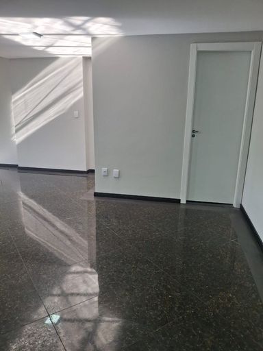 Sala à venda no Edifício Comercial Montreal