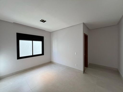 Sobrado 4 suítes Parqville Jacarandá, 263m² construídos,