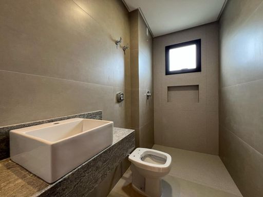 Sobrado 4 suítes Parqville Jacarandá, 263m² construídos,