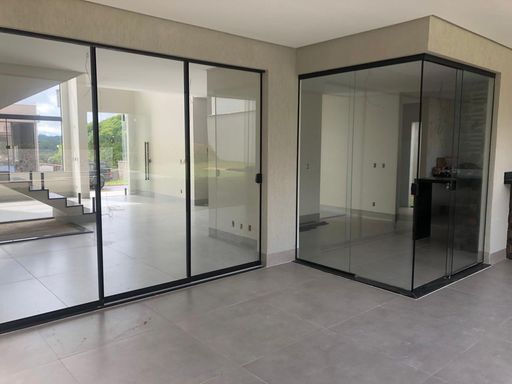 Sobrado Novo, 03 quartos a venda, Portal do Sol Garden - Goiânia. C2K IMÓVEIS