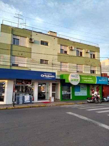 Kitnet - quarto, cozinha e banheiro (sem sacada e sem garagem)