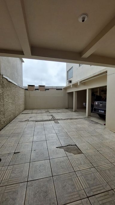 vaga de garagem coberta