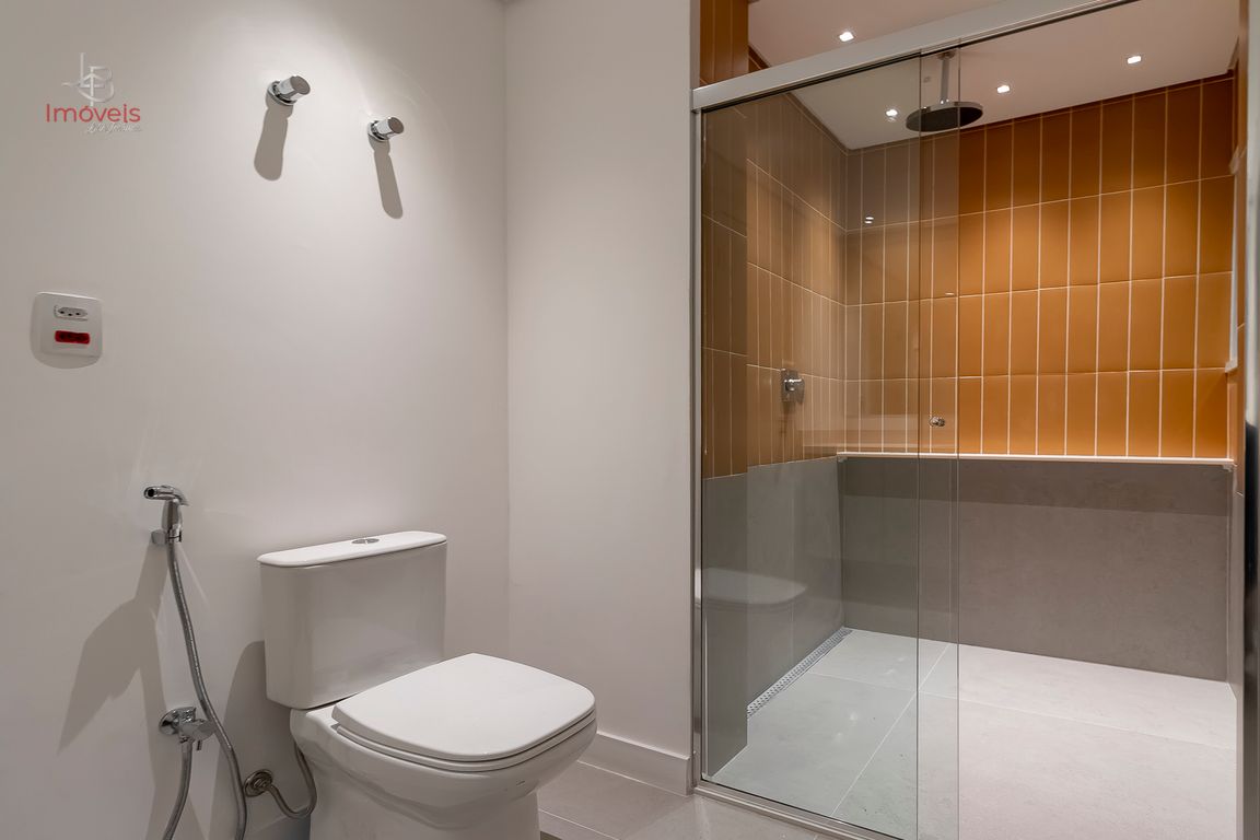 Apartamento, 3 quartos, 230 m² - Foto 11