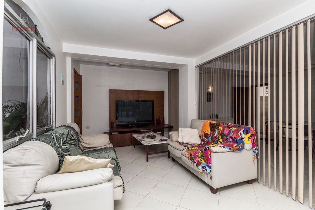 Sobrado, 4 quartos, 205 m² - Foto 1