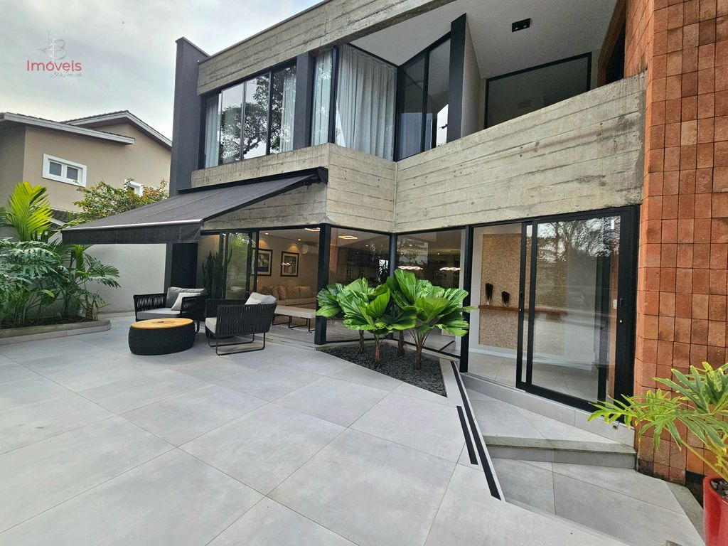Casa, 3 quartos, 408 m² - Foto 1