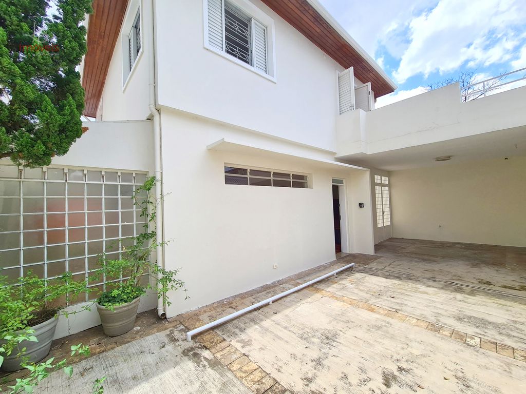 Sobrado, 3 quartos, 179 m² - Foto 1