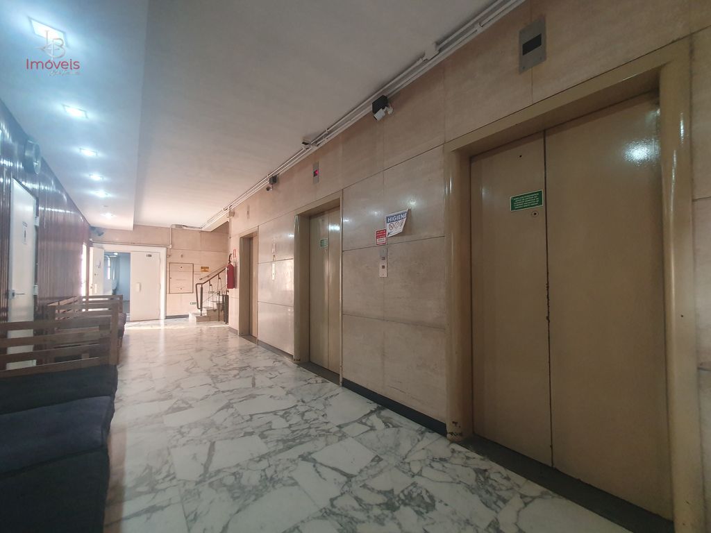 Sala-Conjunto, 273 m² - Foto 1