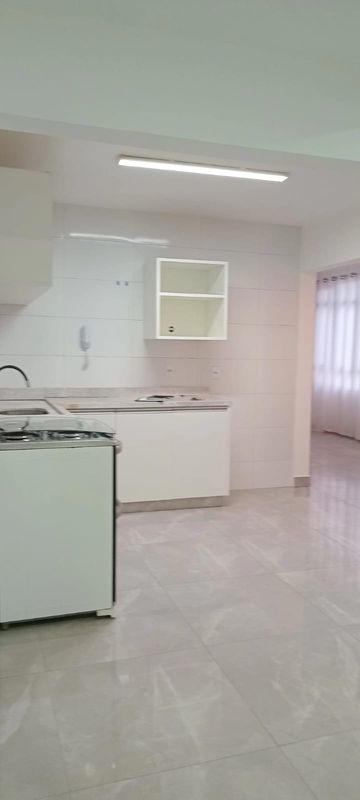Cozinha com móveis planejados
