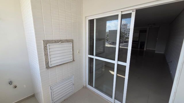 Sacada com churrasqueira a carvão