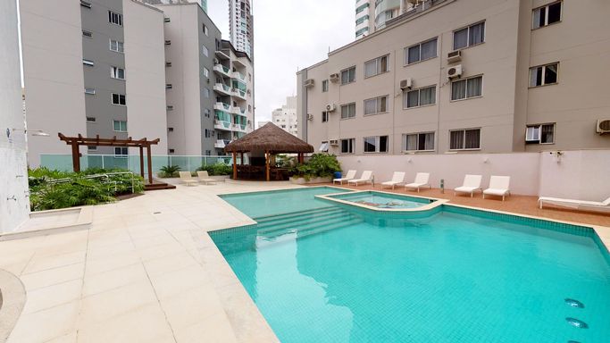 Piscina adulto e infantil