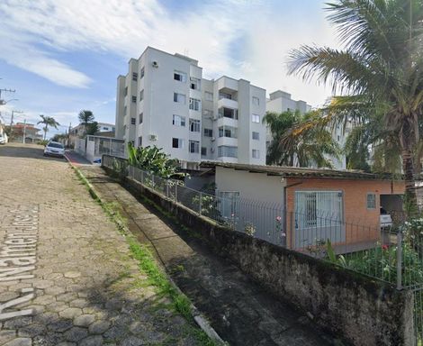 Rua Namen José Curi