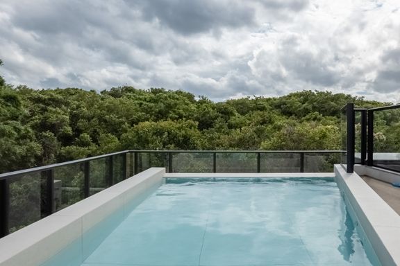 Piscina com borda infinita Lagoa Spot