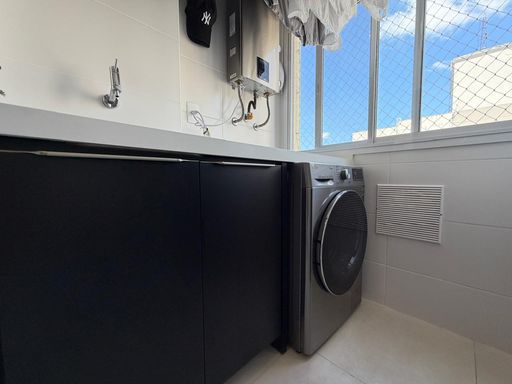 Lavanderia equipada e aquecedor a gás