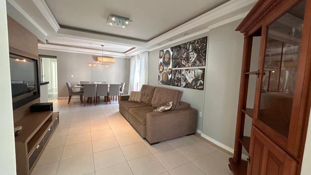 Sala de estar e jantar