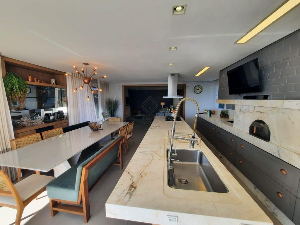 Casa, 3 quartos, 250 m² - Foto 8