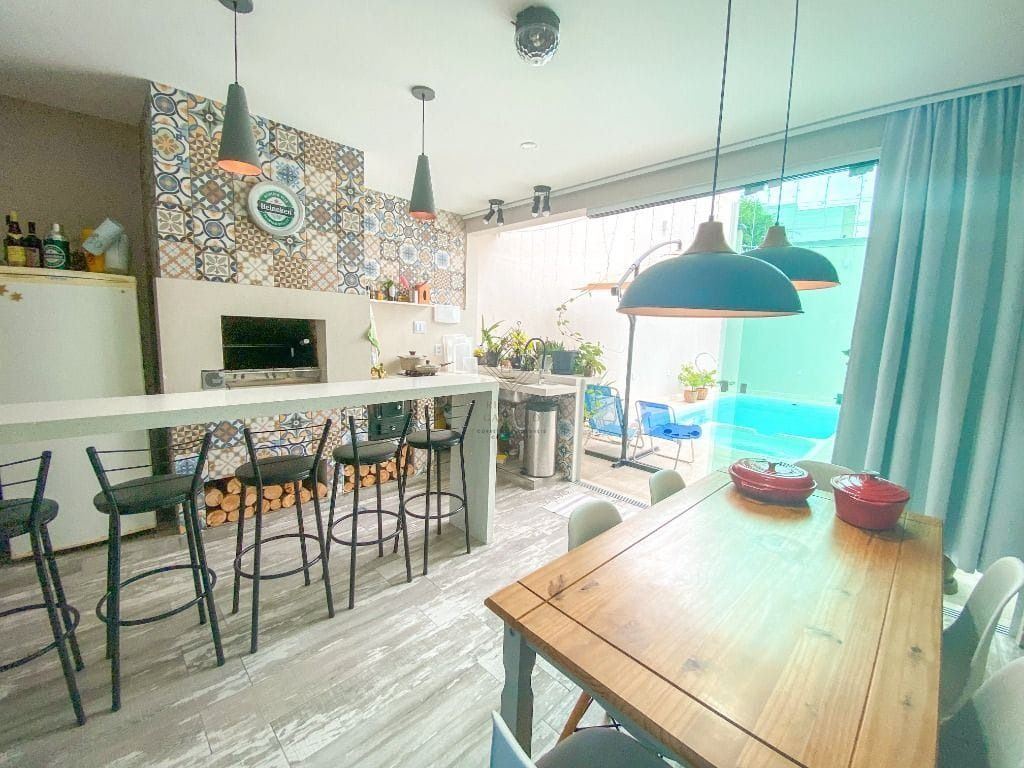 Casa, 4 quartos, 170 m² - Foto 2