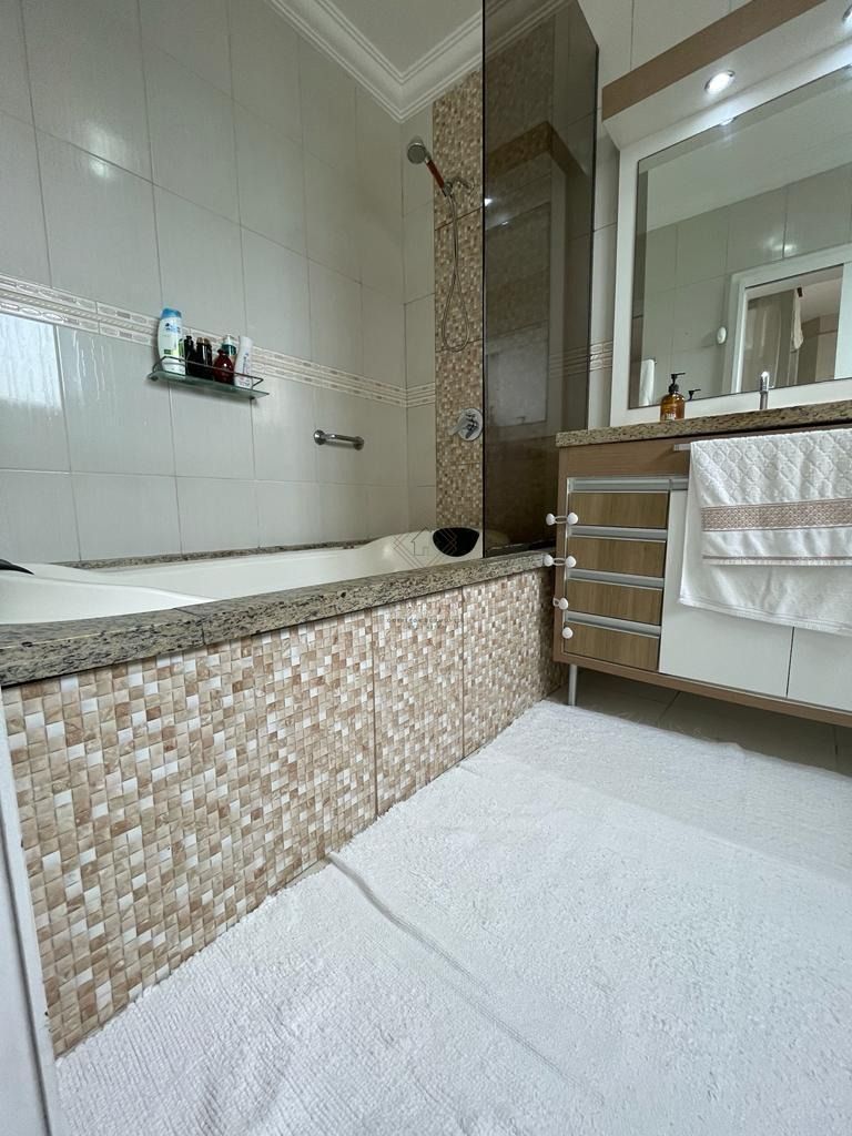 Cobertura, 3 quartos, 245 m² - Foto 9