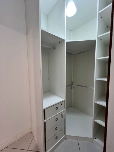 Closet suite 2