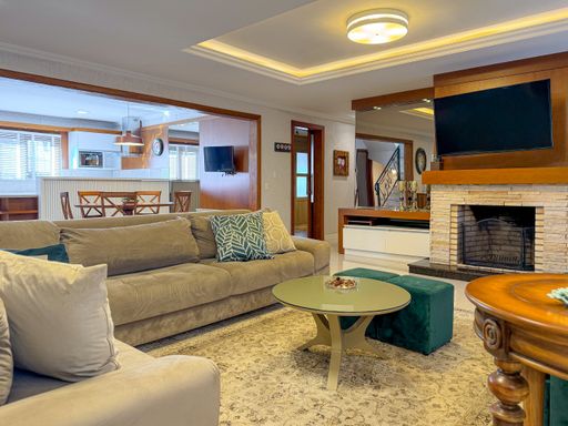 sala de estar com lareira