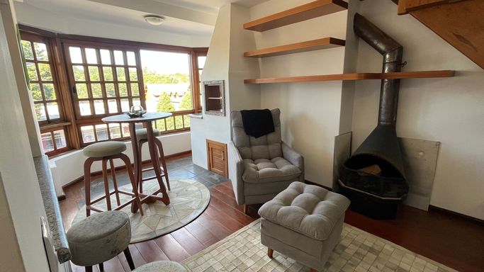 Churrasqueira com vista para Rua São Pedro