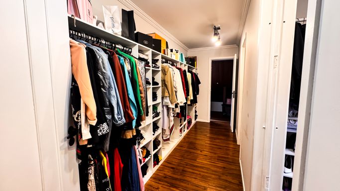 Suíte principal com closet